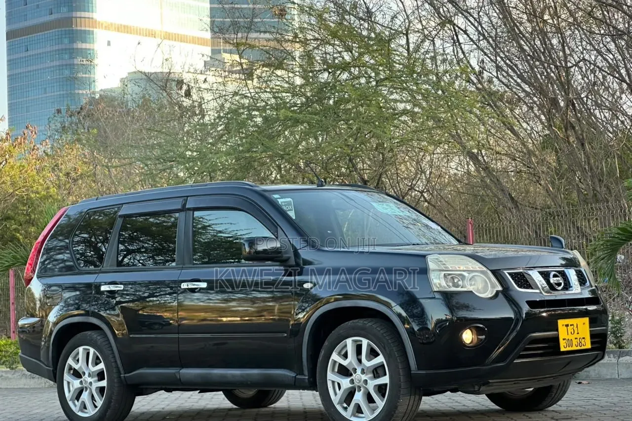 Nissan X-Trail 2013 Black