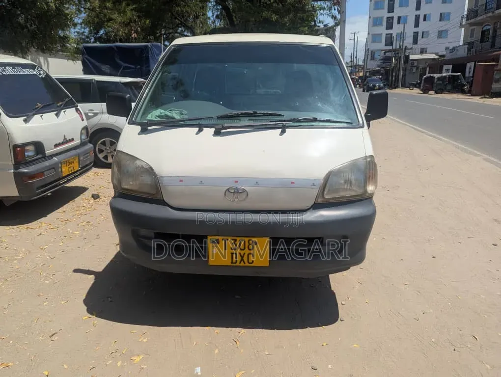 Toyota TownAce 2006 White