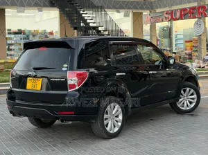 Subaru Forester 2011 Black