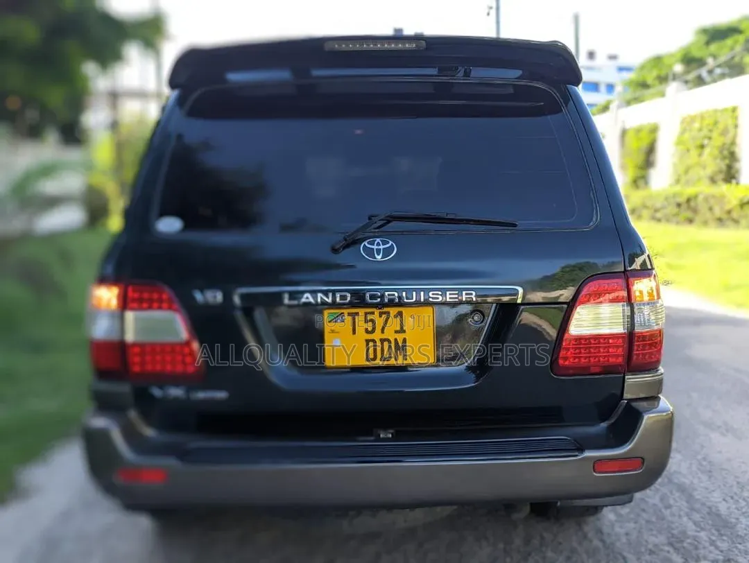 Toyota Land Cruiser 2018 Black