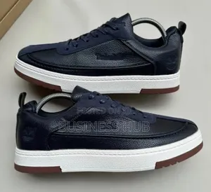 Raba Za Ngozi Imara Sneakers Quality