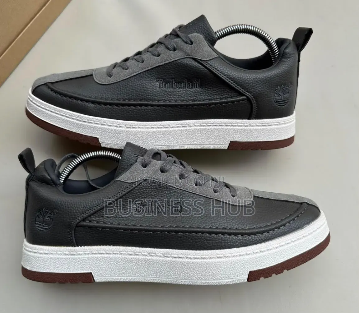 Raba Za Ngozi Imara Sneakers Quality