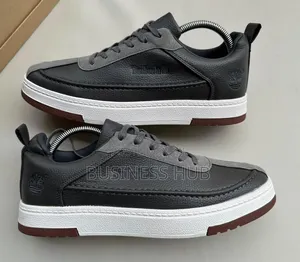 Raba Za Ngozi Imara Sneakers Quality