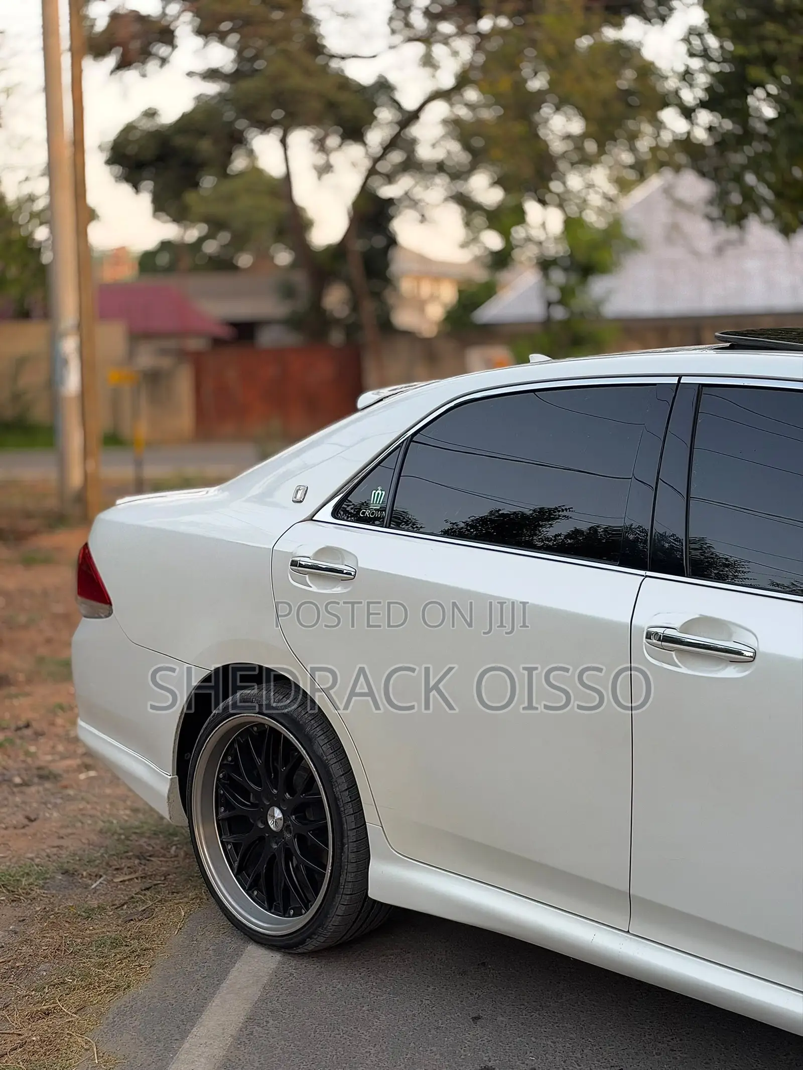 Toyota Crown 2011 White