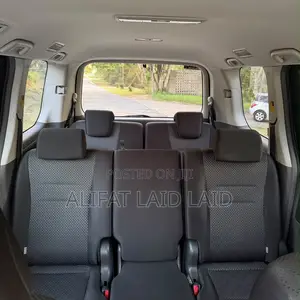 Toyota Noah 2010 Gray