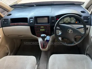 Toyota Corolla Spacio 2004
