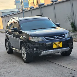 Mitsubishi Outlander 2010 Black