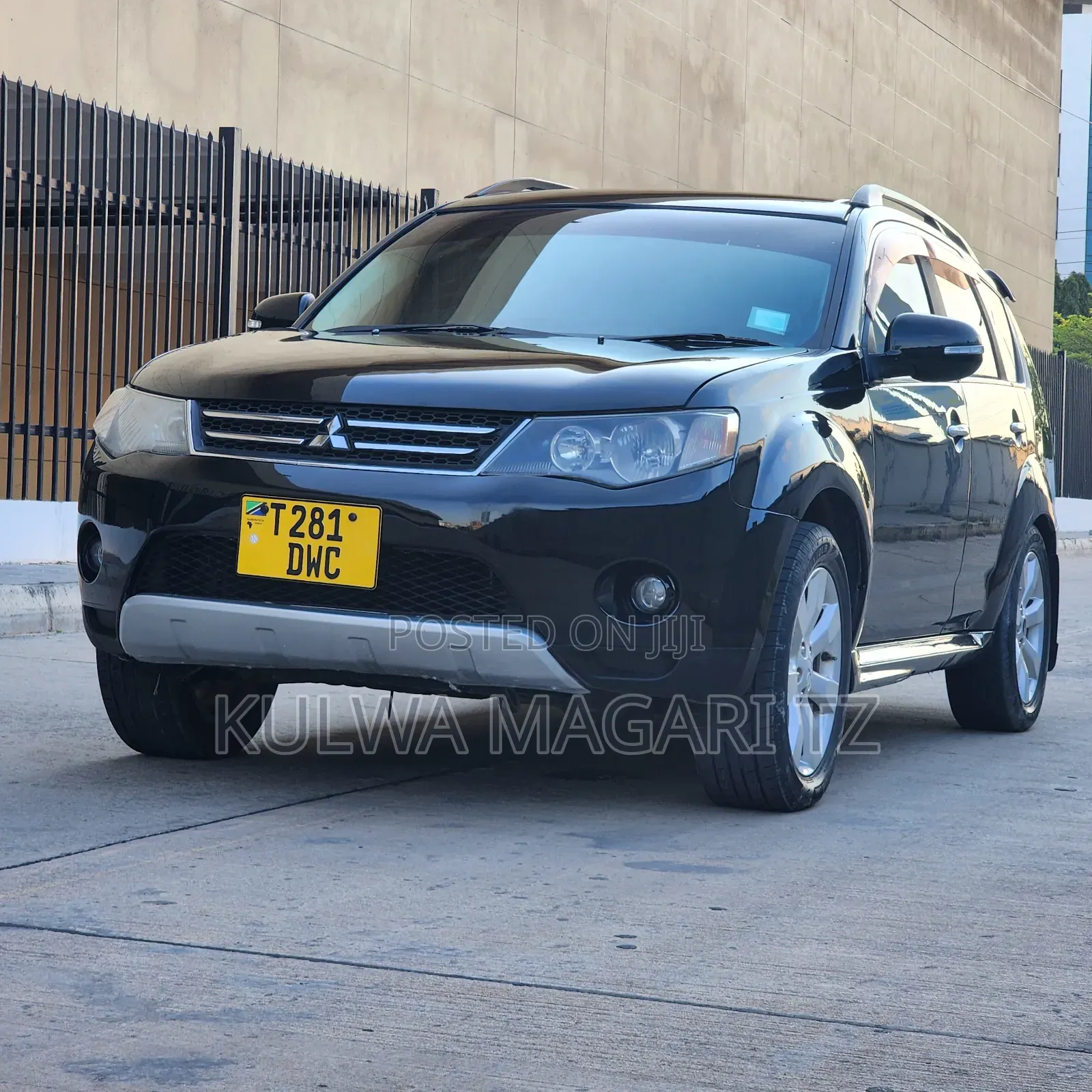Mitsubishi Outlander 2010 Black