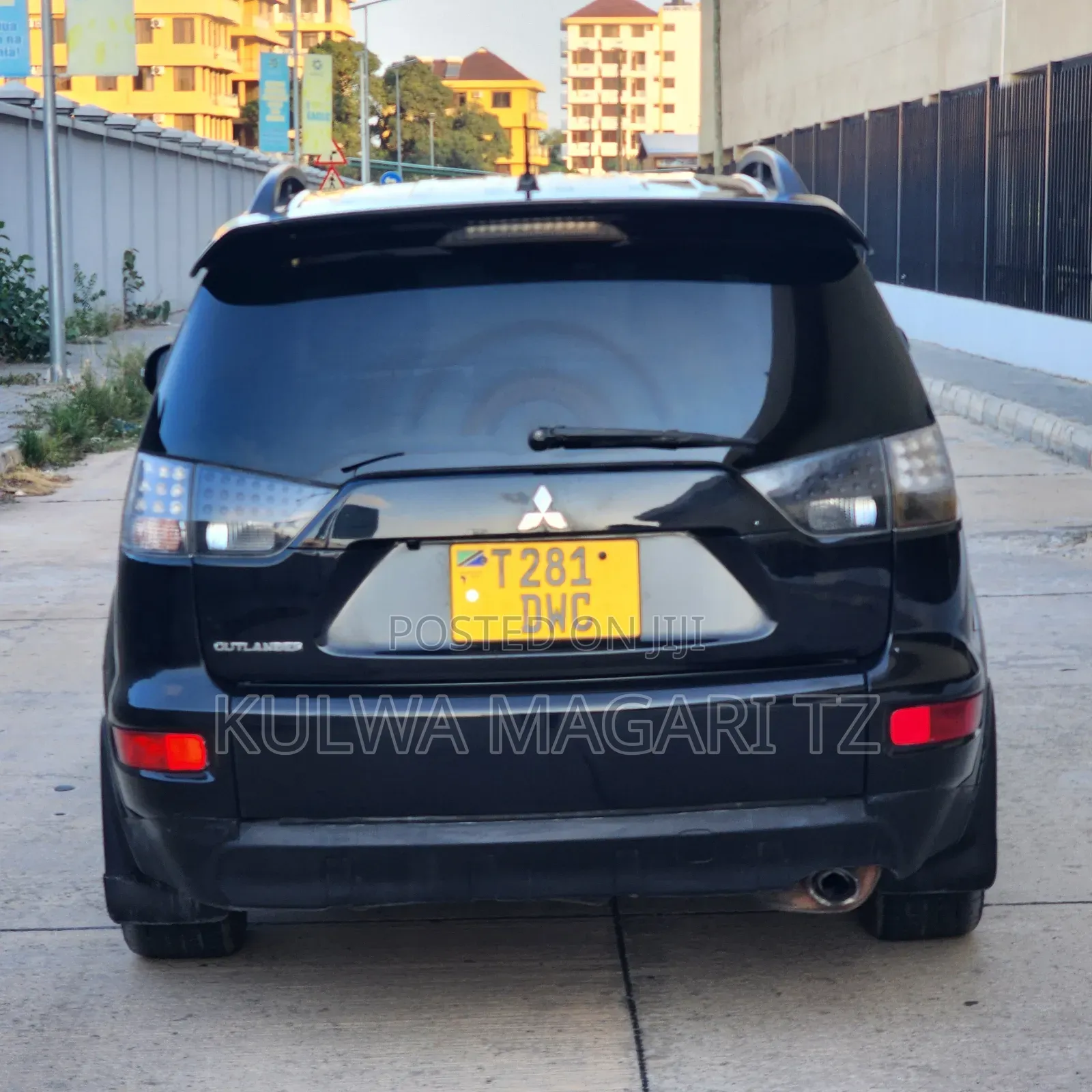 Mitsubishi Outlander 2010 Black