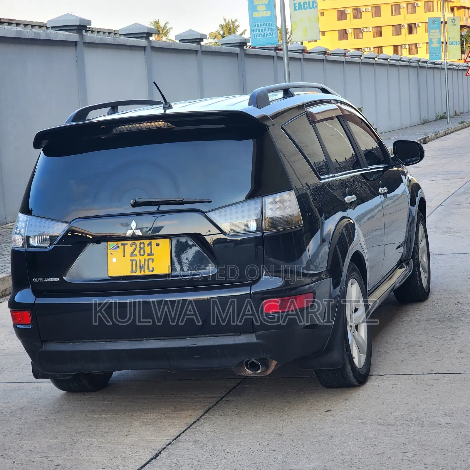 Mitsubishi Outlander 2010 Black