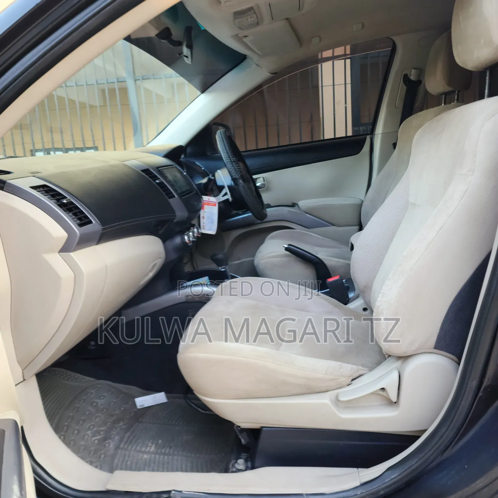 Mitsubishi Outlander 2010 Black