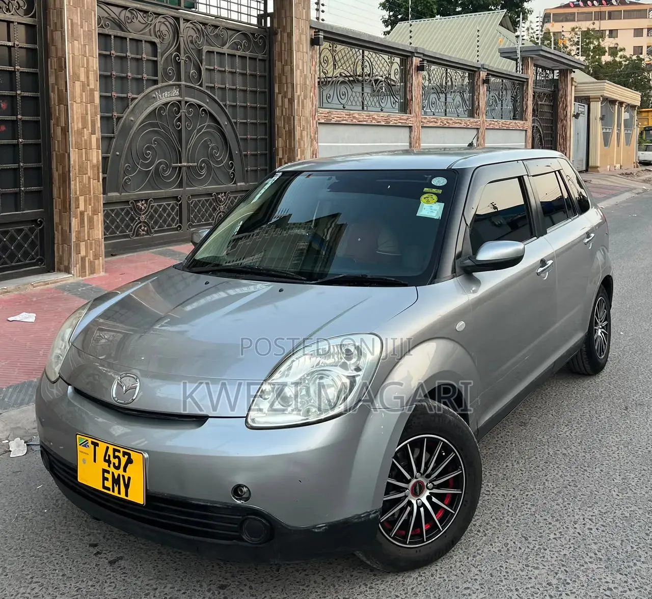 Mazda Verisa 2010 Gray