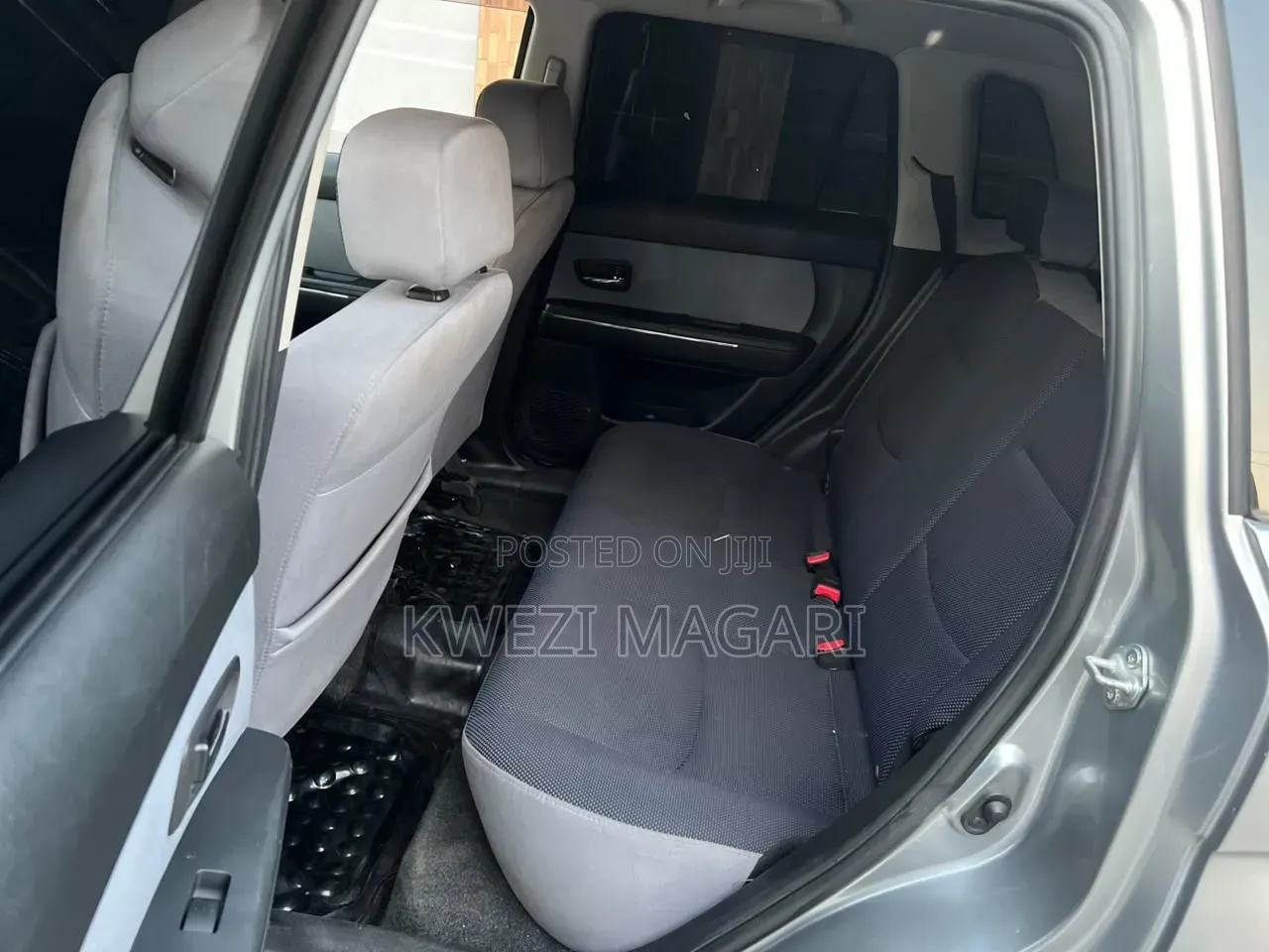 Mazda Verisa 2010 Gray