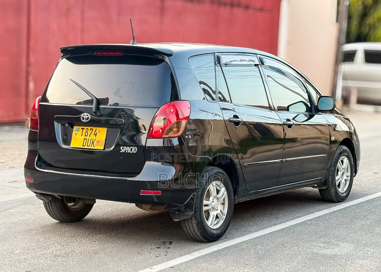 Toyota Corolla Spacio 2004 Black