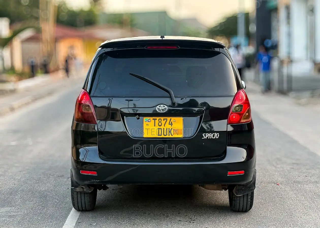 Toyota Corolla Spacio 2004 Black