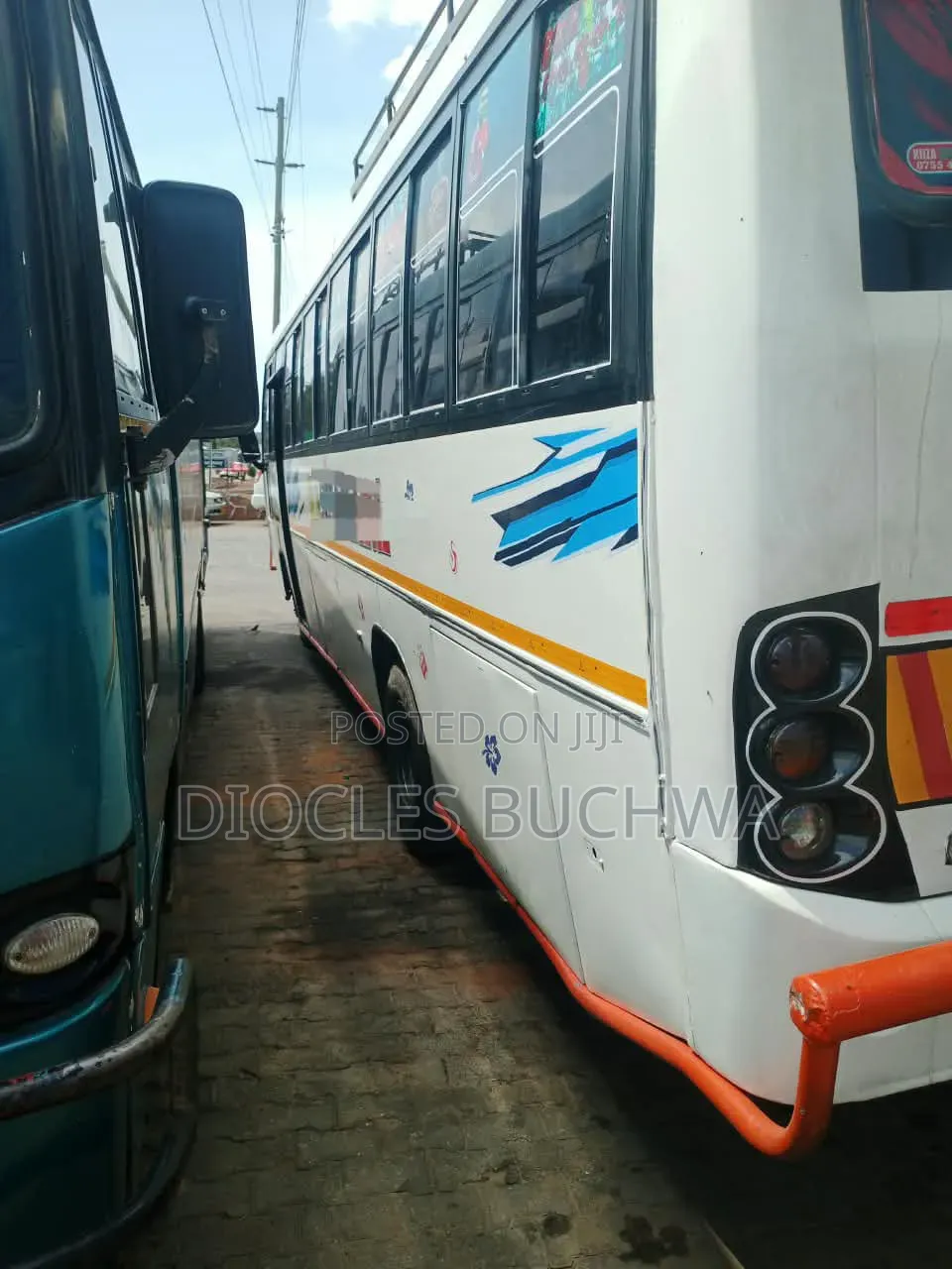 Tata LPO 2018 White