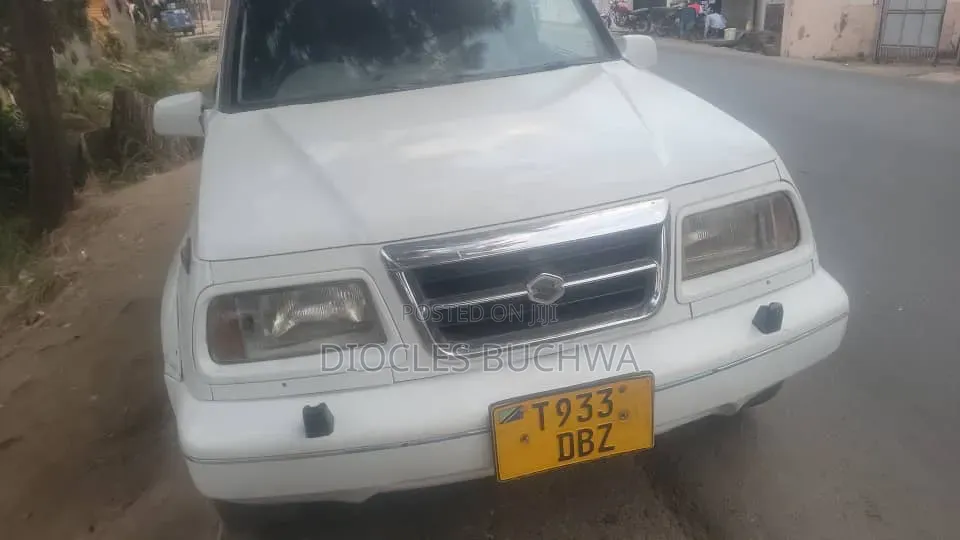 Mitsubishi Pajero 2005 White