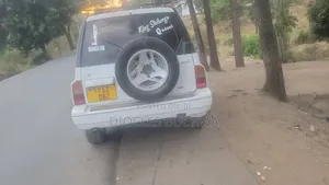 Mitsubishi Pajero 2005 White