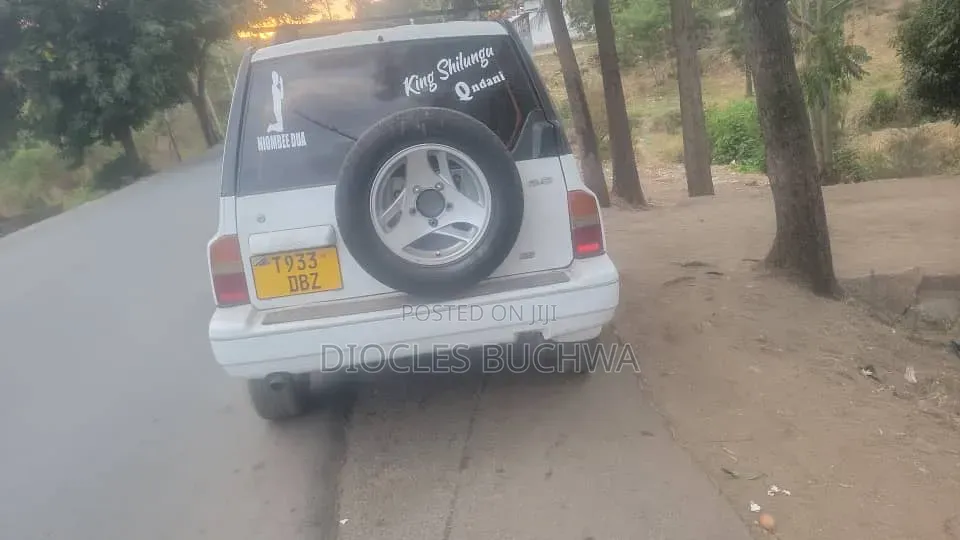 Mitsubishi Pajero 2005 White