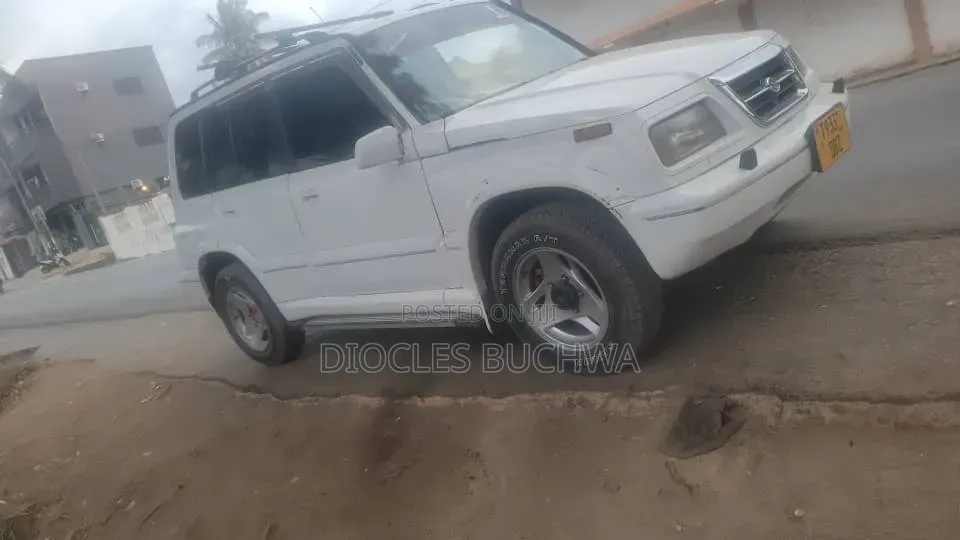 Mitsubishi Pajero 2005 White
