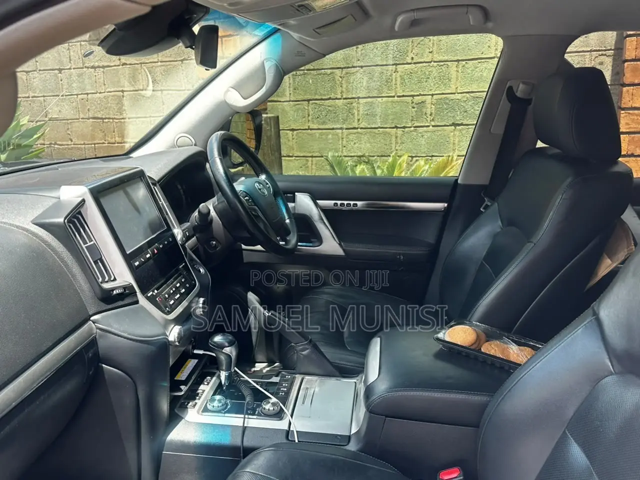 Toyota Land Cruiser 2015 White