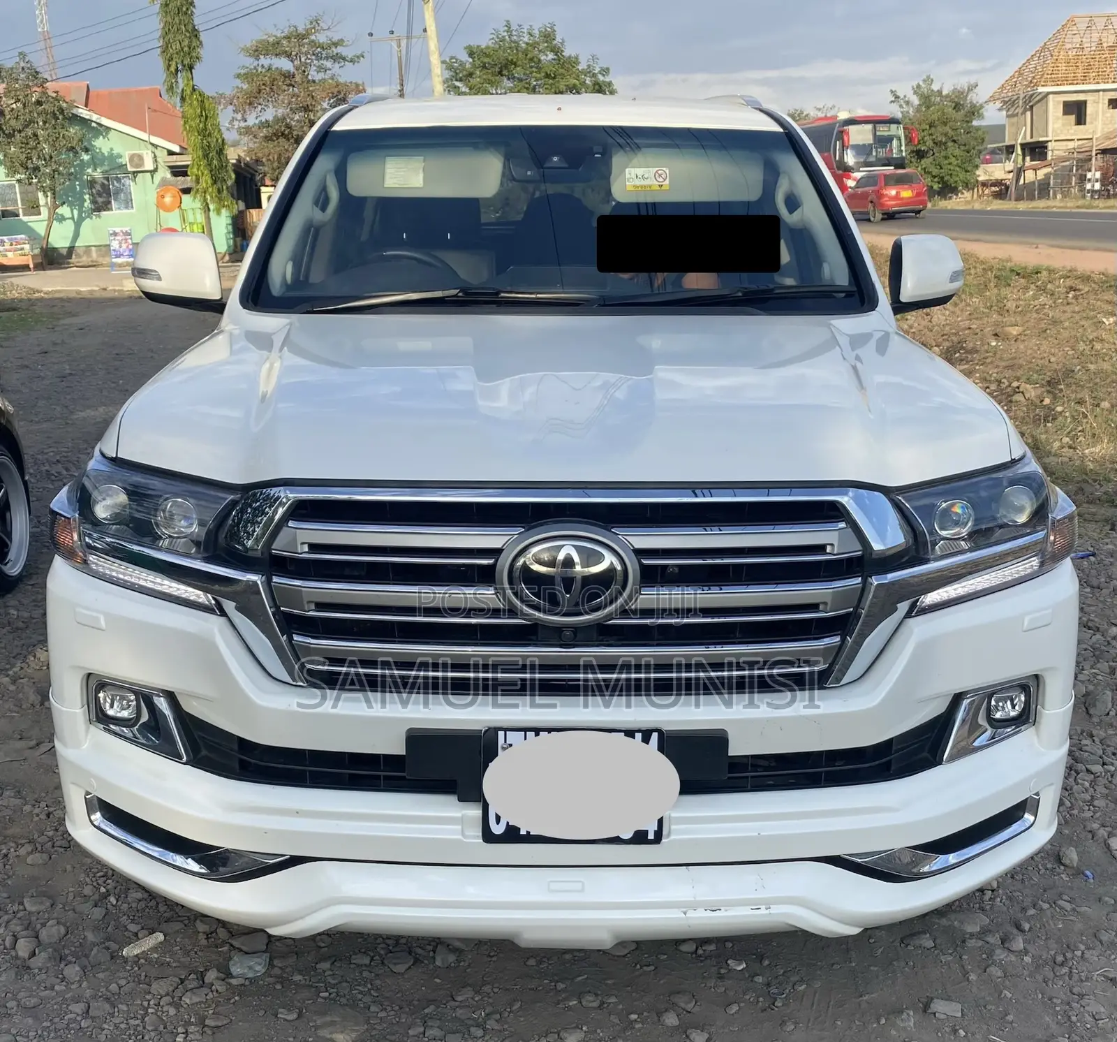 Toyota Land Cruiser 2015 White