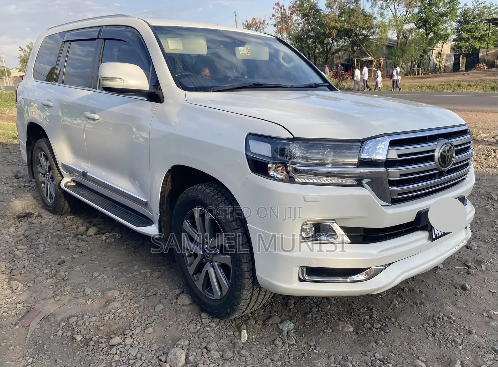 Toyota Land Cruiser 2015 White