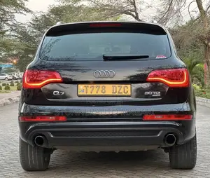 Audi Q7 2011 Black