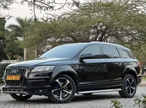 Audi Q7 2011 Black