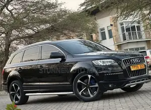 Audi Q7 2011 Black