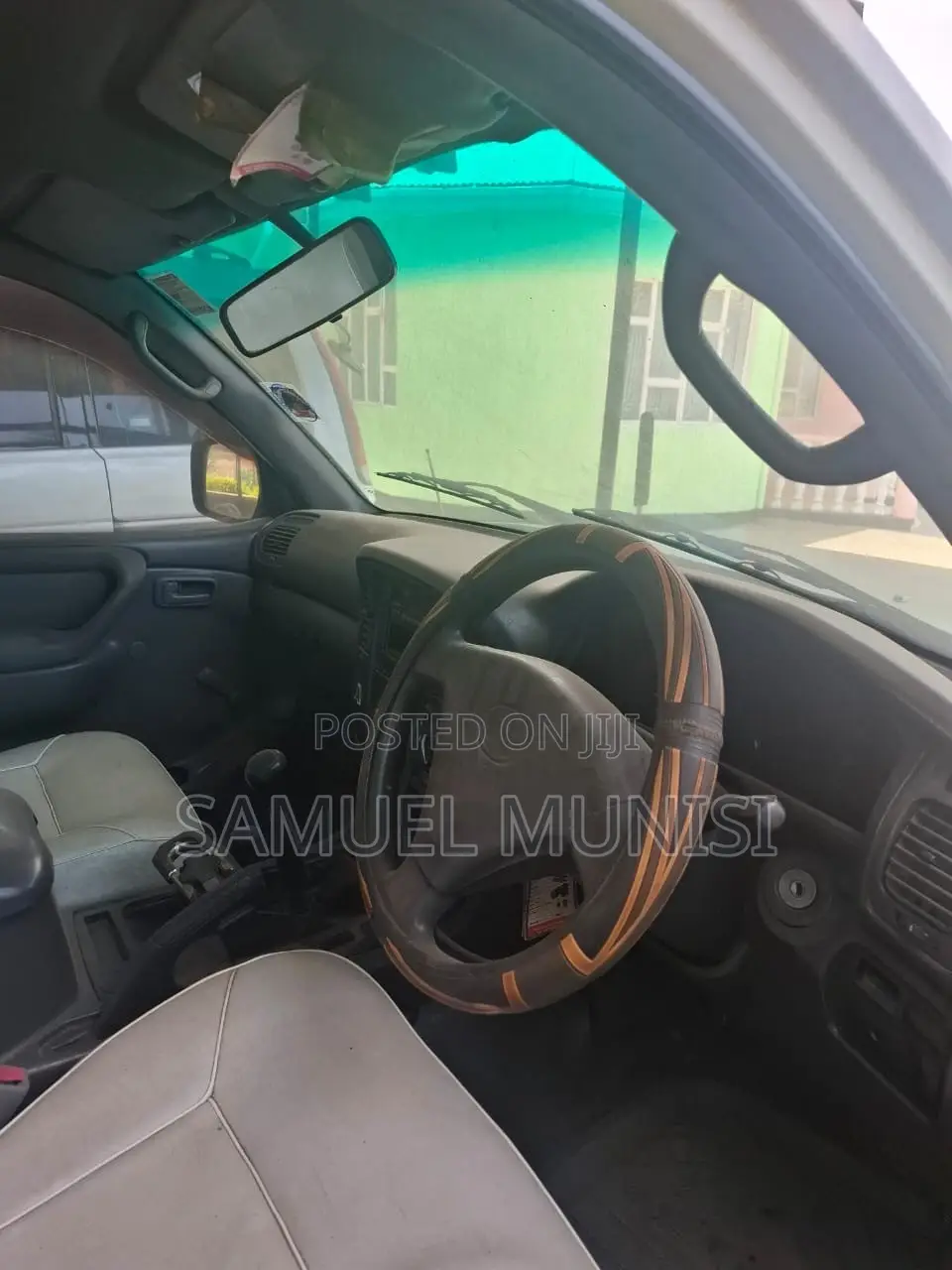 Toyota Land Cruiser 2005 White