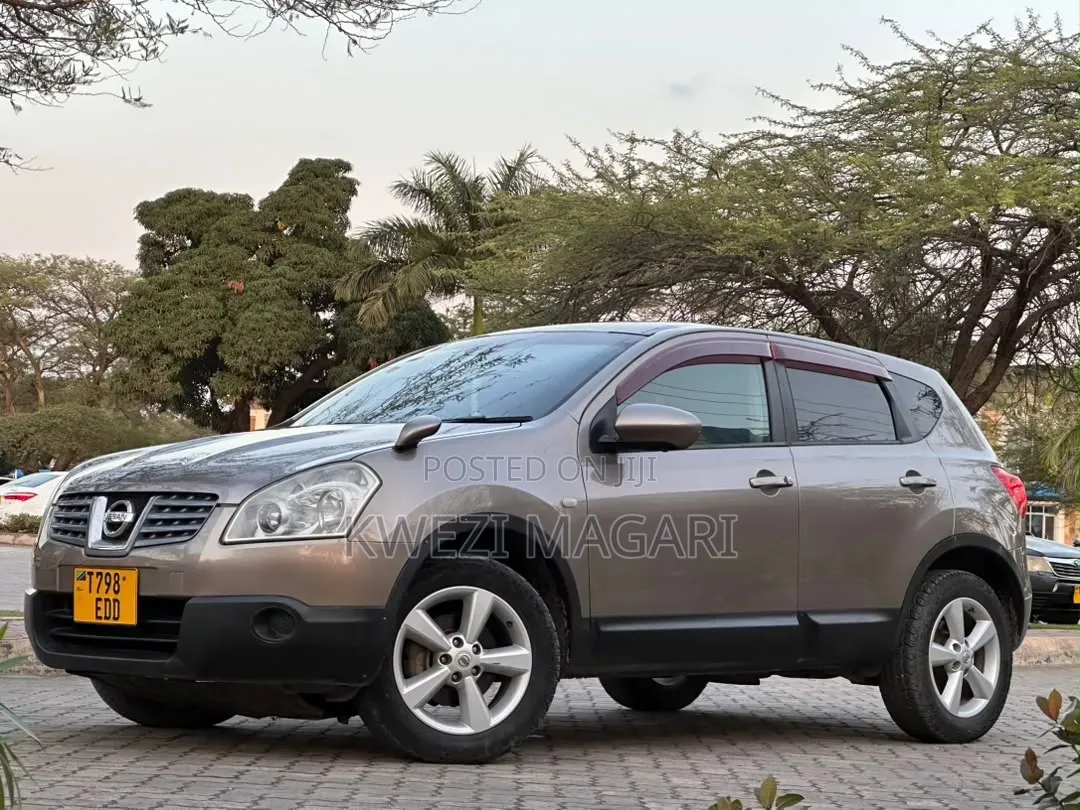 Nissan Dualis 2009 Gold