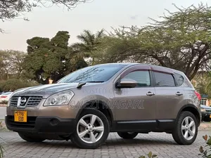 Nissan Dualis 2009 Gold
