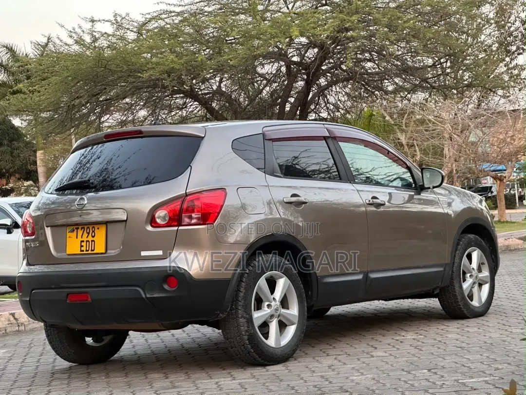 Nissan Dualis 2009 Gold