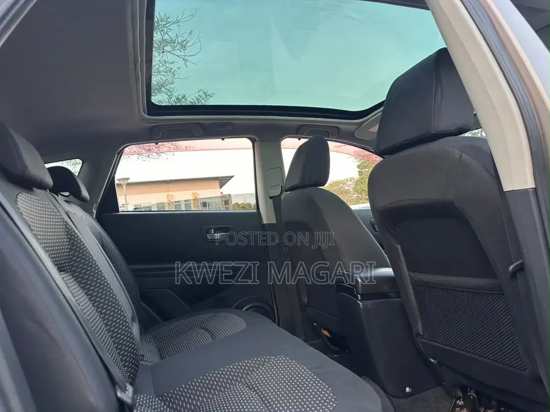 Nissan Dualis 2009 Gold