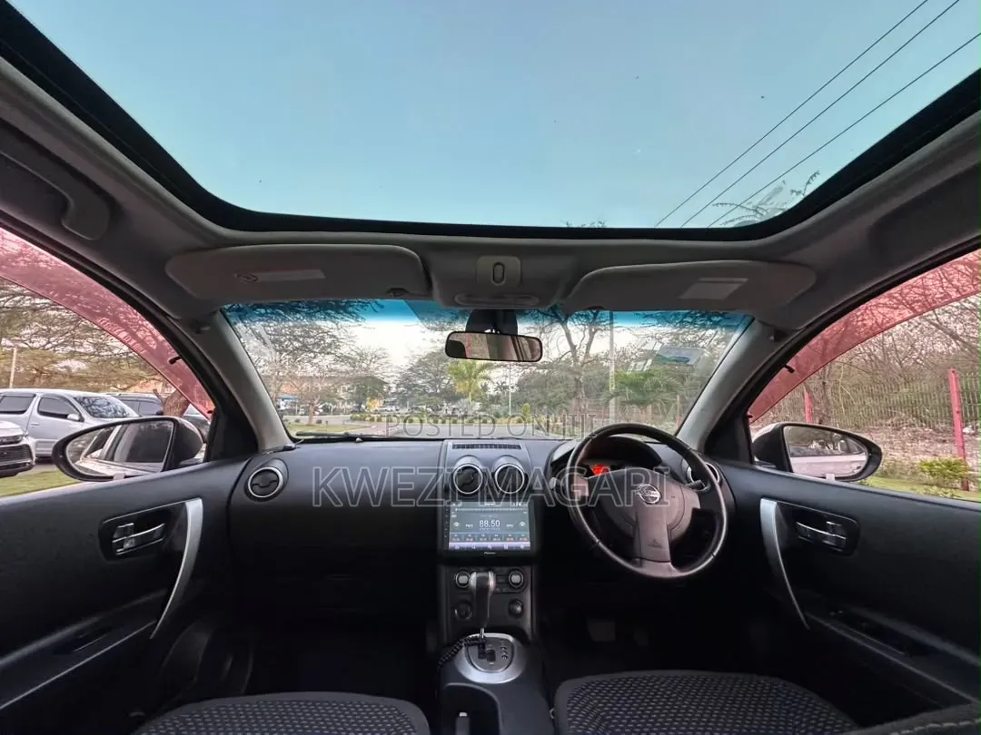 Nissan Dualis 2009 Gold