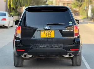 Subaru Forester 2010 Black