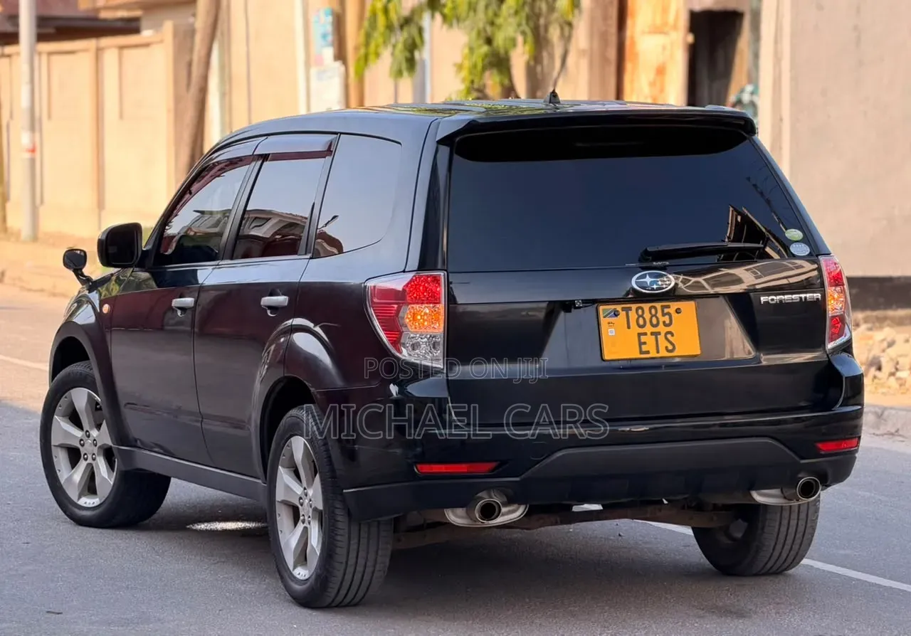 Subaru Forester 2010 Black