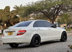Mercedes-Benz C200 2007 White