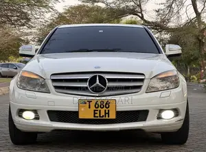 Mercedes-Benz C200 2007 White