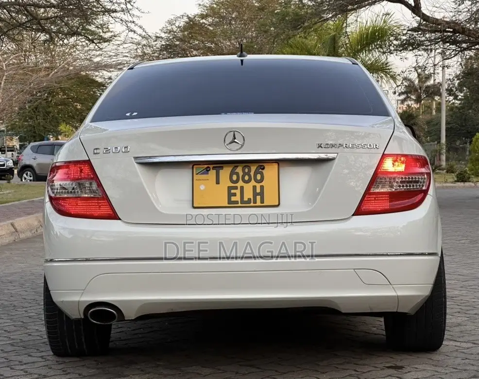 Mercedes-Benz C200 2007 White