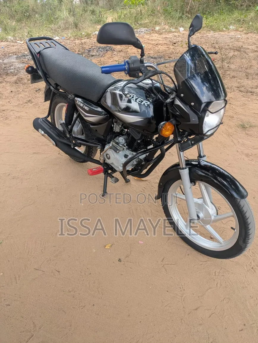 Bajaj Boxer 125 2025 Black