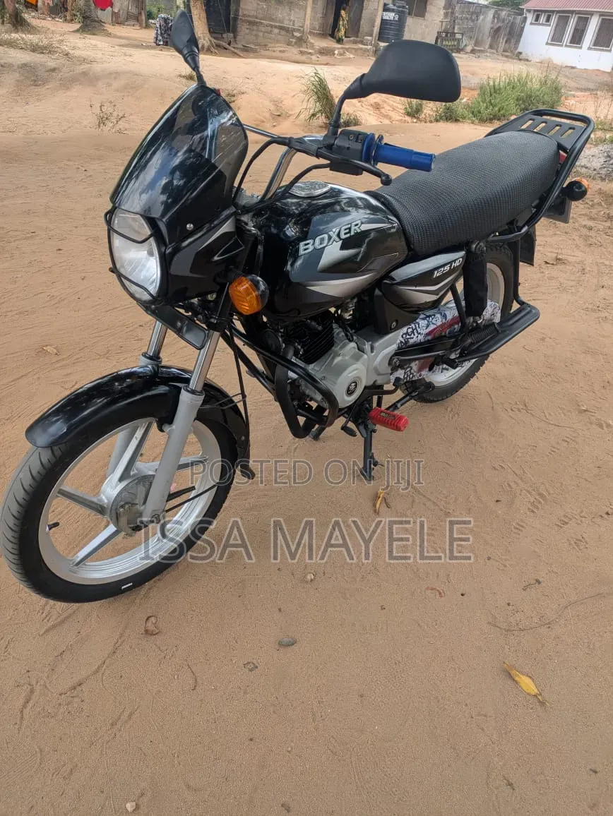Bajaj Boxer 125 2025 Black