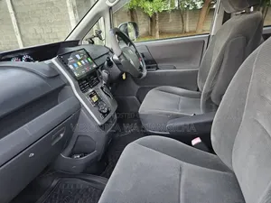 Toyota Noah 2008 Silver