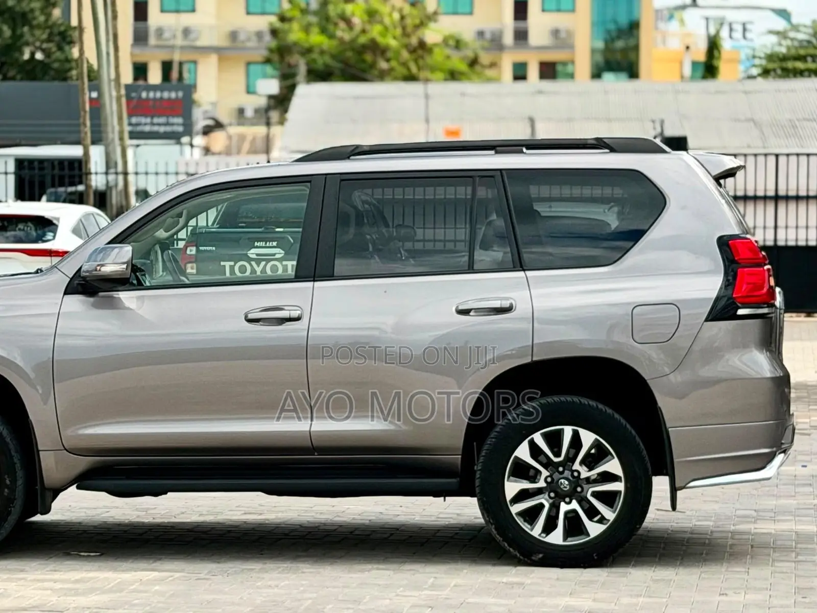 Toyota Land Cruiser Prado 4.0 Petrol TX 2022 Brown