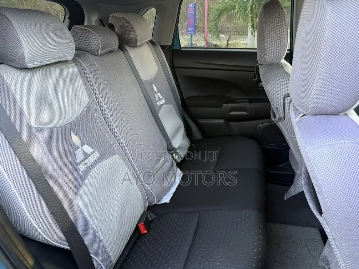 Mitsubishi RVR 2.0 2011 Blue