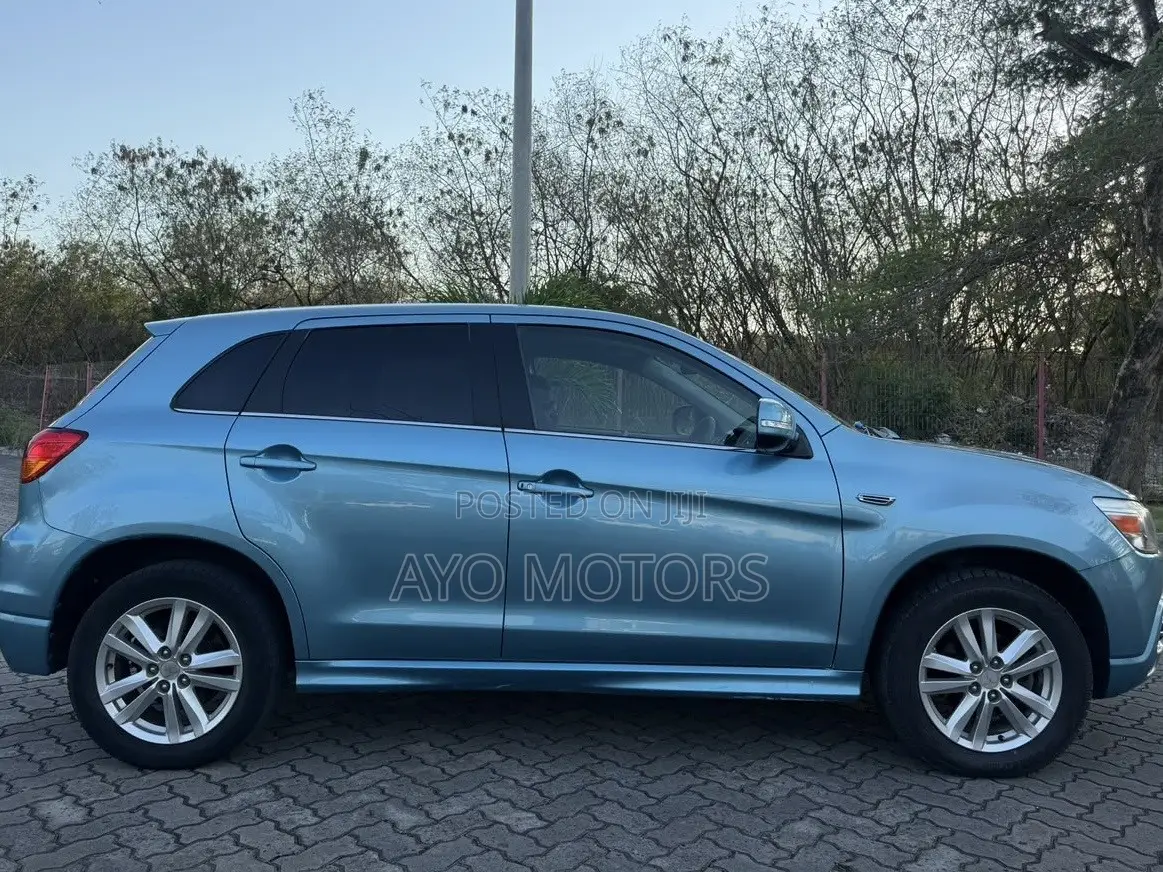 Mitsubishi RVR 2.0 2011 Blue
