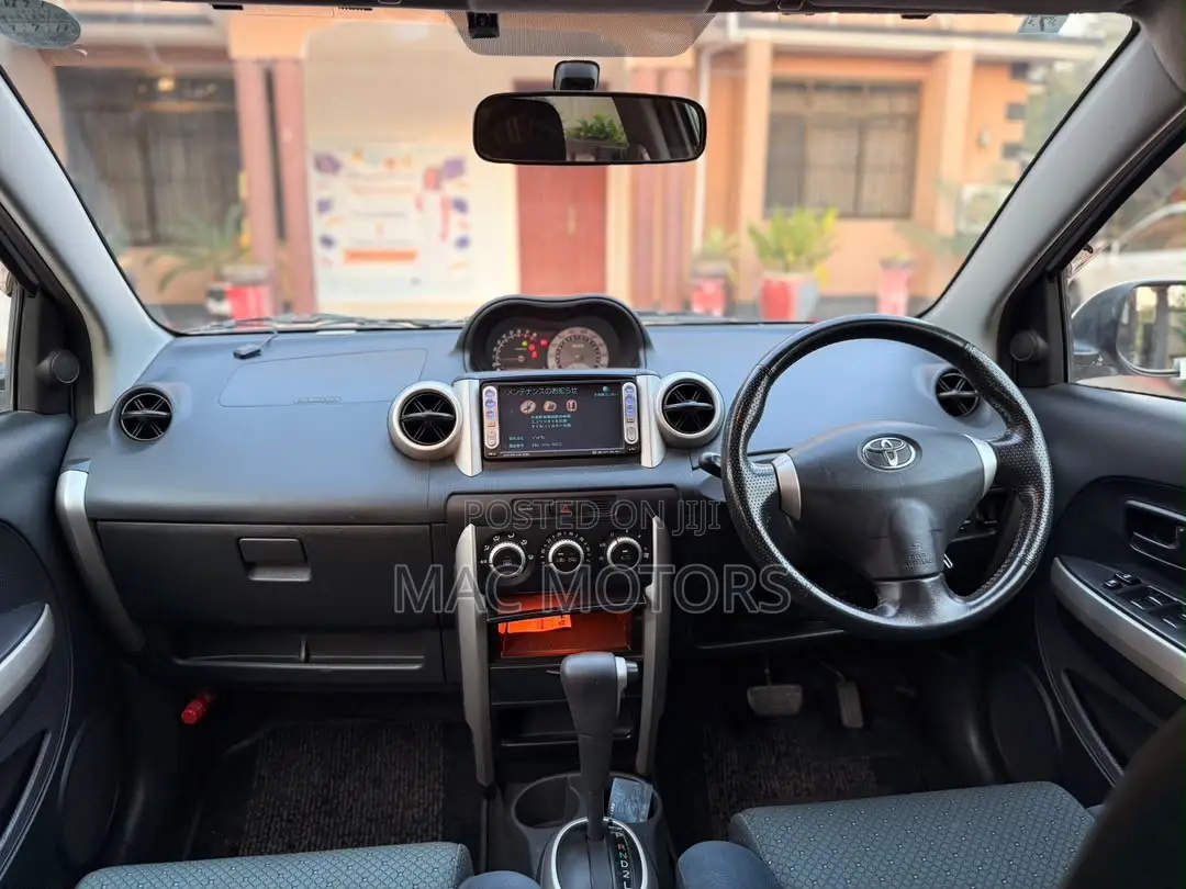 Toyota IST 2005 White