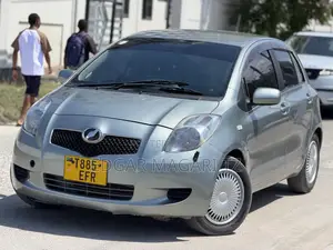 Toyota Vitz 2007 Gray