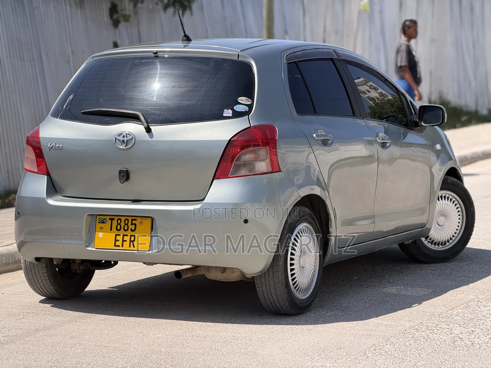 Toyota Vitz 2007 Gray